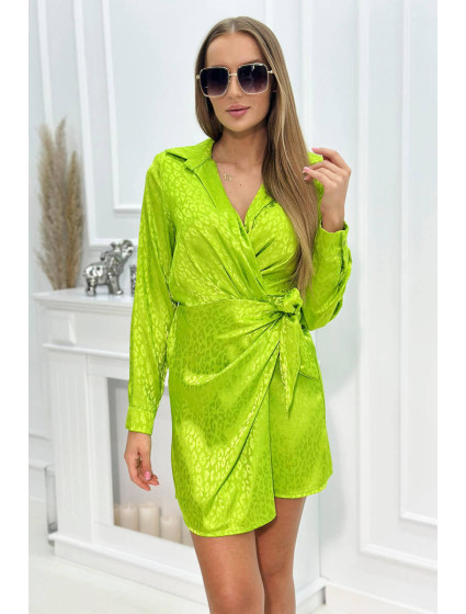 Šaty s vázáním v pase světle zelené