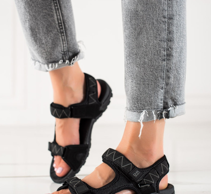 Exkluzívní černé dámské  sandály bez podpatku