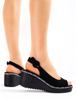 Komfortní dámské  sandály černé na klínku