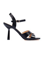 Trendy dámské  sandály černé na širokém podpatku