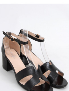 Sandály na podpatku  model 164367 Inello