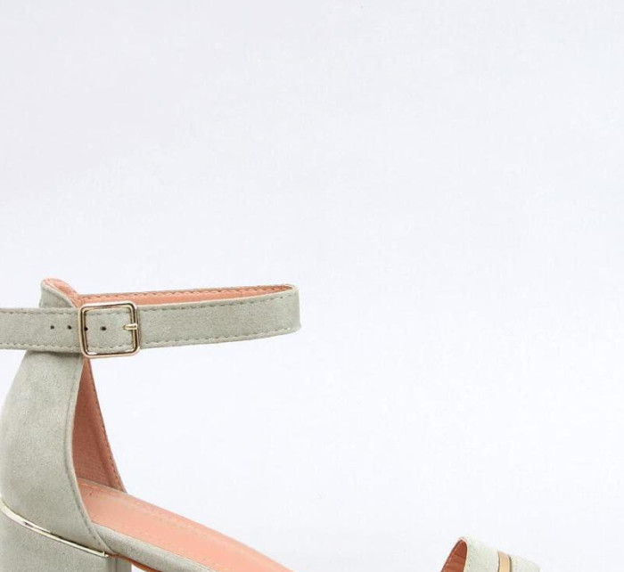Sandály na podpatku  model 196018 Inello