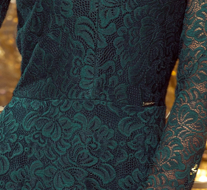 Zelené dámské krajkové šaty s dlouhými rukávy a výstřihem model 5917742