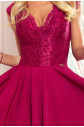 PATRICIA Dámské šaty ve vínové bordó barvě s delším zadním dílem a krajkovým výstřihem 300-4