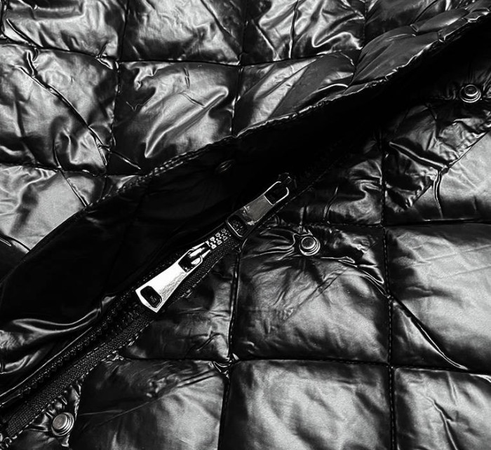 Černá dámská bunda s kožíškovým límcem (J9-068)