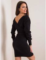 Černé dámské šaty s přeloženým obálkovým výstřihem Rue Paris (5297-22)