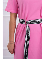 Šaty s ozdobným páskem světle růžové