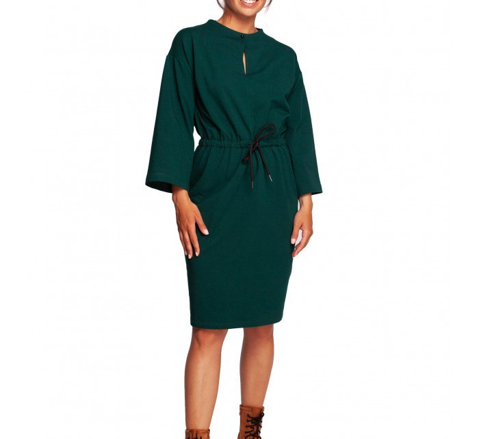 B234 Pletené šaty s provázkem - tmavě zelené