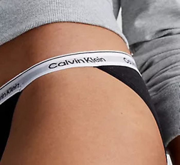 Spodní prádlo Dámské kalhotky STRING BIKINI (LOW RISE) 000QD5213EUB1 - Calvin Klein